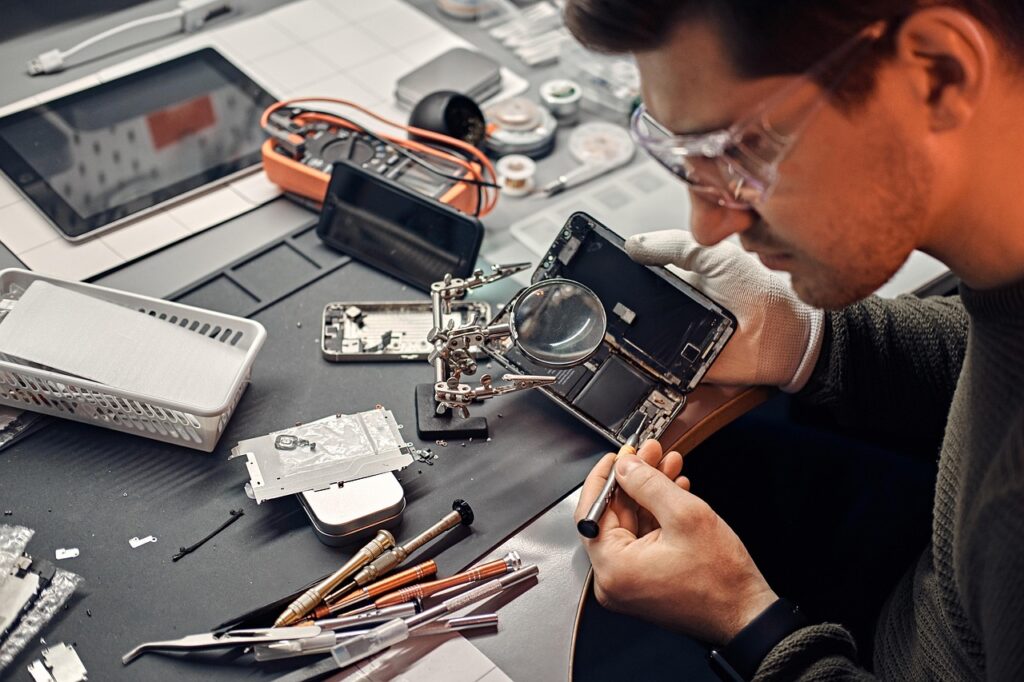 TOOL GUIDE man, repair, technician, device, equipment, technology, mobile, smartphone, magnifier, broken, tool, electronic, digital, service, fix, repair, technician, technician, technician, technician, technician, magnifier, fix, fix, fix, fix